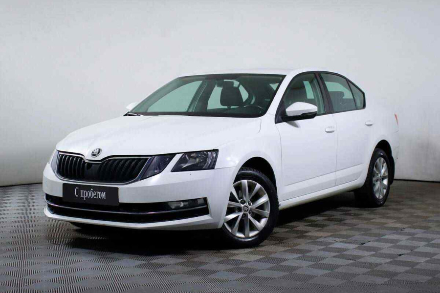 Автомобиль Skoda, Octavia, 2018 года, MT, пробег 356616 км