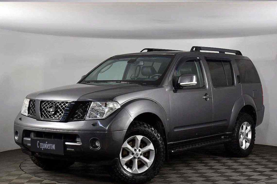 Ниссан Патфайндер 2007. Nissan Pathfinder 2007.